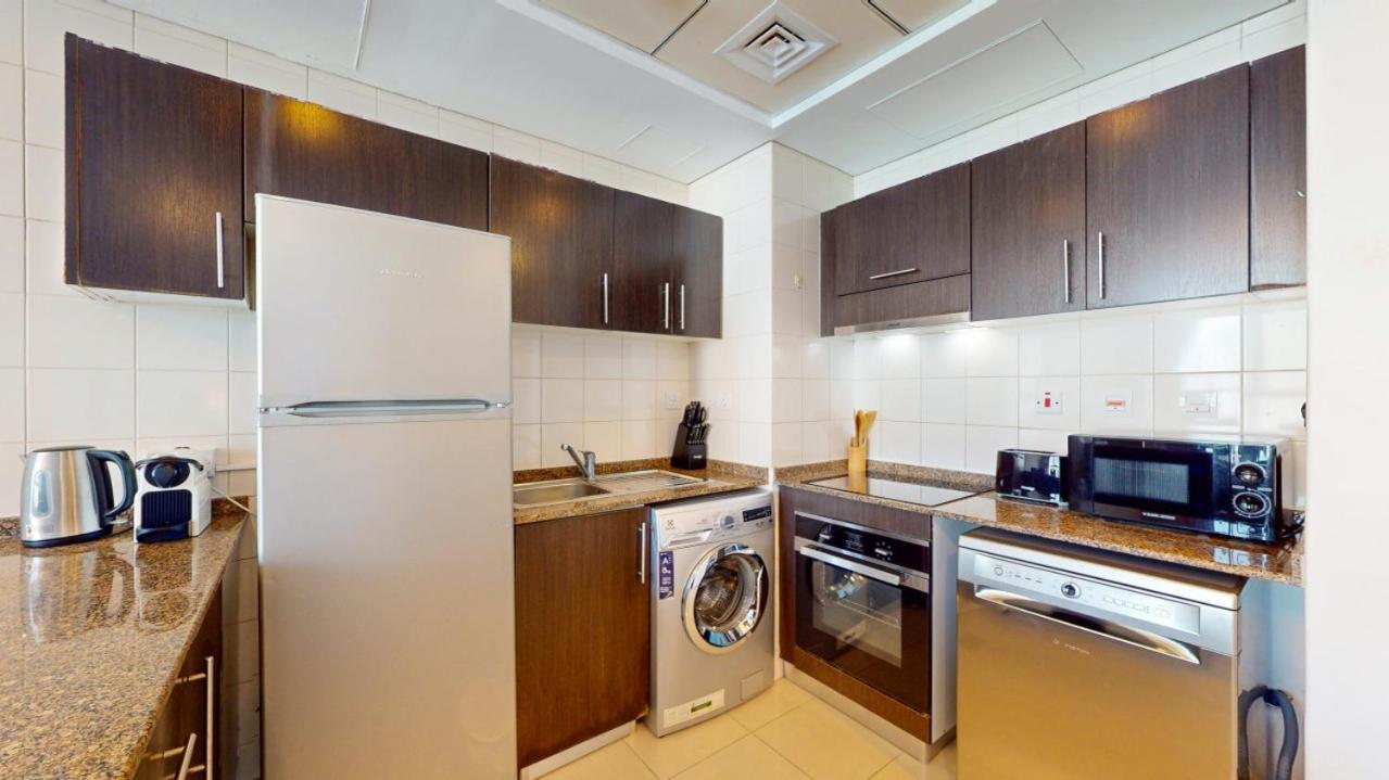 Apartment Bay 1 - One Bed With Stunning Marina View